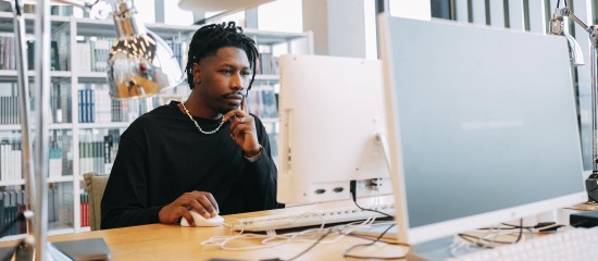 Le lieu de travail prévu dans le contrat peut-il être modifié ?