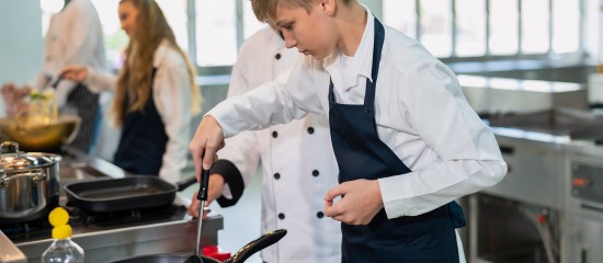 Contrat d’apprentissage : quelle aide financière pour les employeurs en 2026 ?