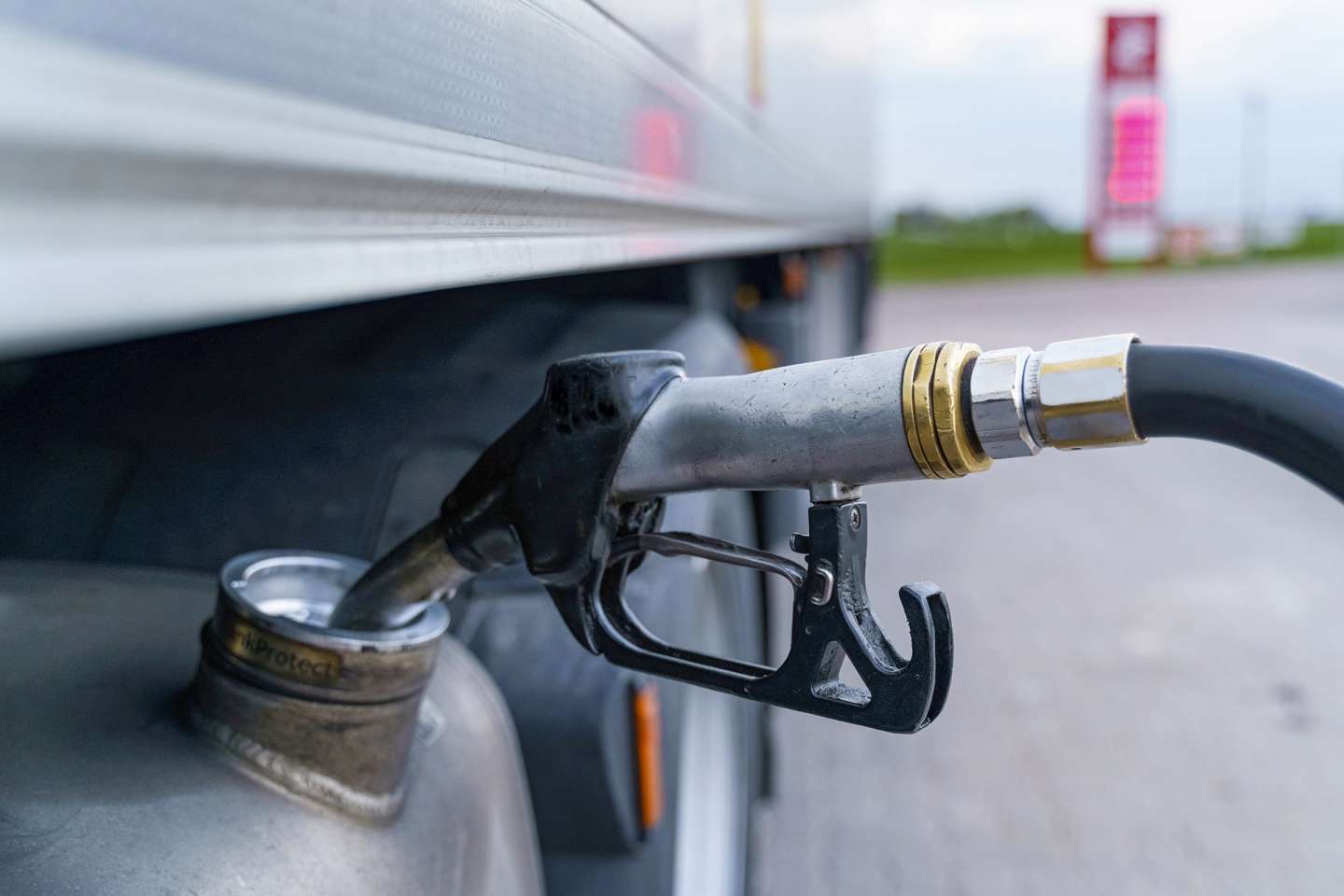 Hausse des prix des carburants : un prêt à 3,80 % pour soutenir les trésoreries